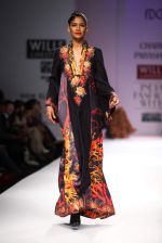 Model walks the ramp for Charu Parashar,Mona Pali at Wills Lifestyle India Fashion Week Autumn Winter 2012 Day 4 on 18th Feb 2012 (31).JPG
